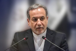 Арагчи: Иран атаковал не только военные базы США