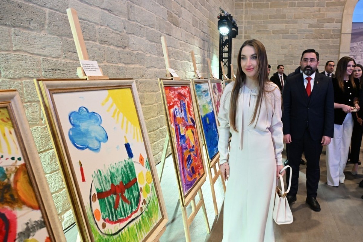 В Музее каменной летописи открылась инклюзивная художественная выставка "Вне рамок"