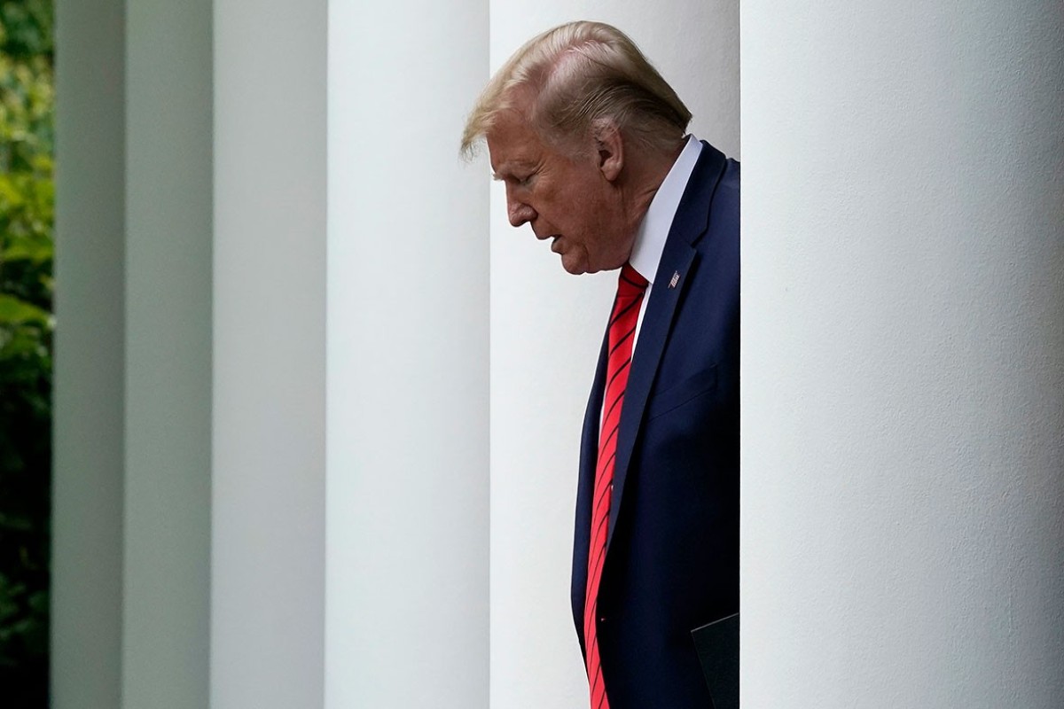 Рейтинг Трампа упал до исторического минимума