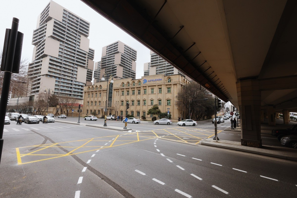 AYNA изменила схему движения на Тбилисском проспекте
-ФОТО 