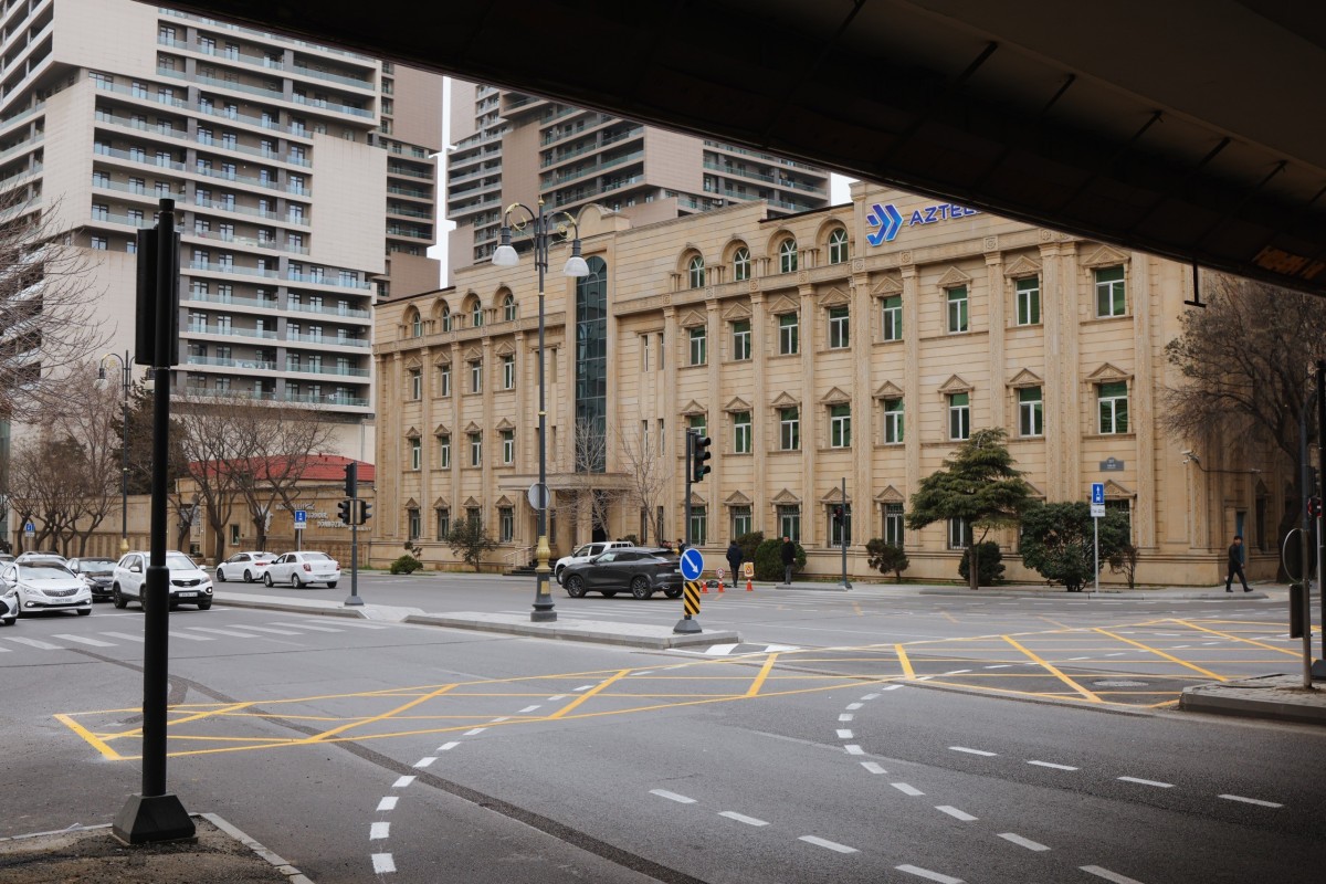 AYNA изменила схему движения на Тбилисском проспекте
-ФОТО 