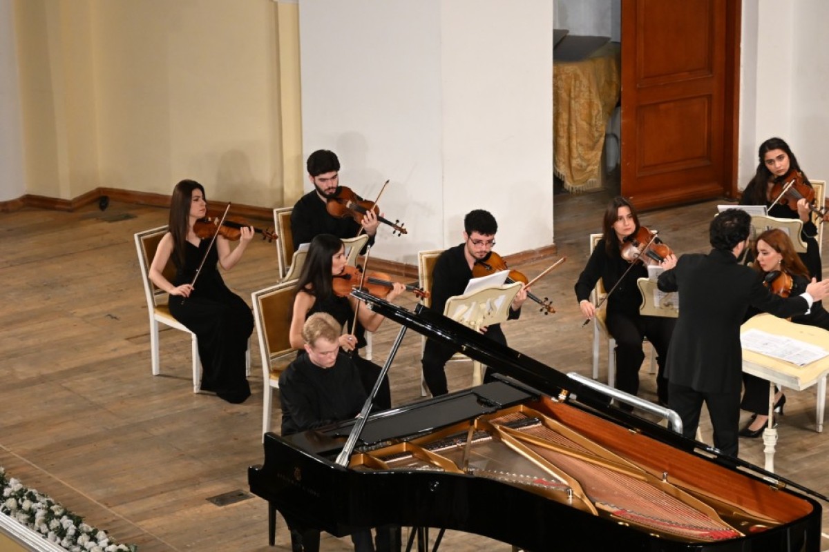 В Баку прошел концерт проекта «Новые имена»-ФОТО 