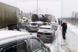 В России произошло массовое ДТП с участием 25 автомобилей