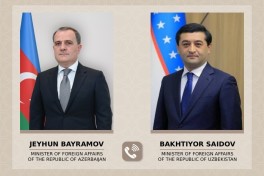 Джейхун Байрамов провёл телефонный разговор с главой МИД Узбекистана