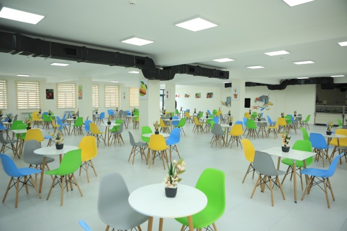 Ильхам Алиев принял участие в открытии современного лицея в Шамахе-ФОТО 