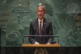 МИД Сингапура: мир оказался в заложниках войны