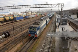 Продолжаются транзитные поставки в Армению через Азербайджан 