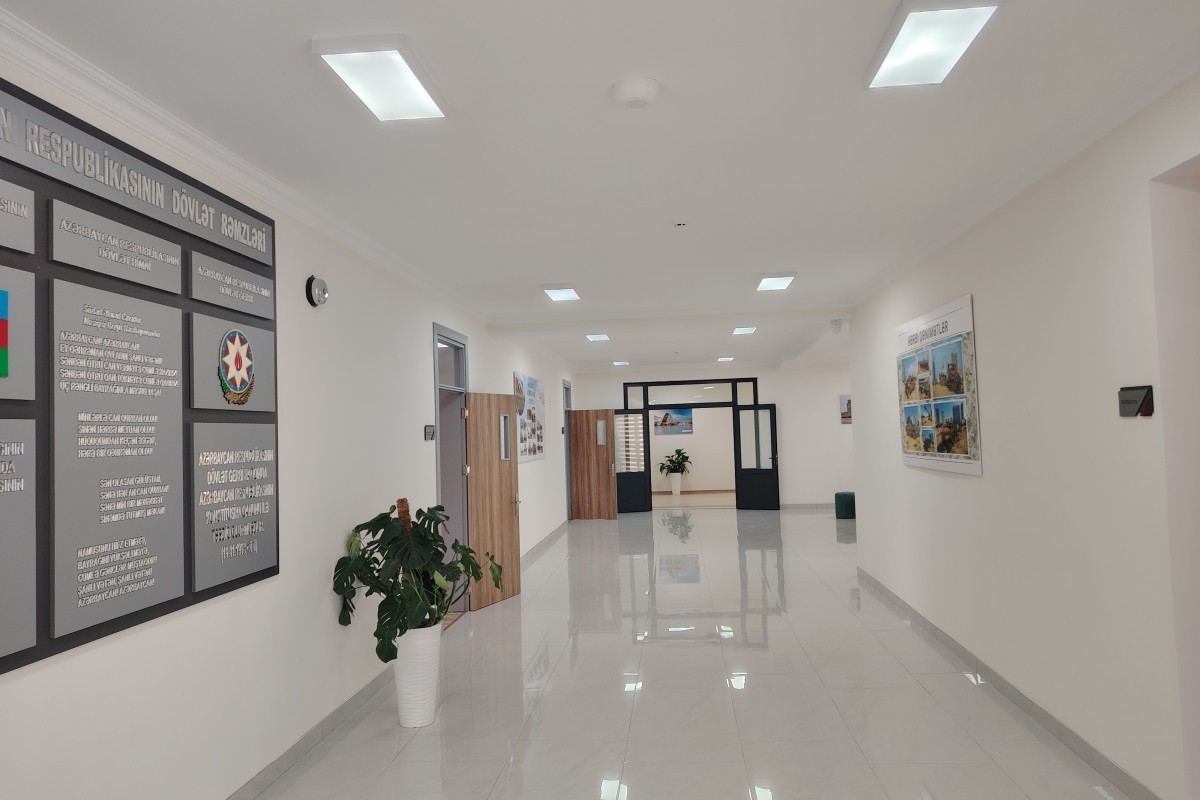 Журналистам показали новый лицей в Шамахы-ФОТО 