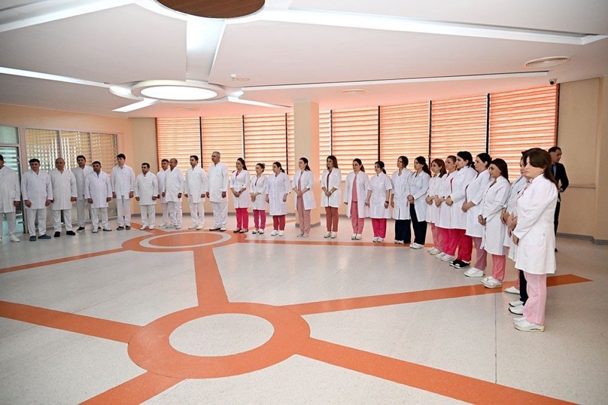 Руководство Минобороны посетило раненых военнослужащих-ФОТО 