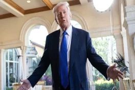 FT: перед заявлением Трампа прошли подозрительные сделки с нефтью