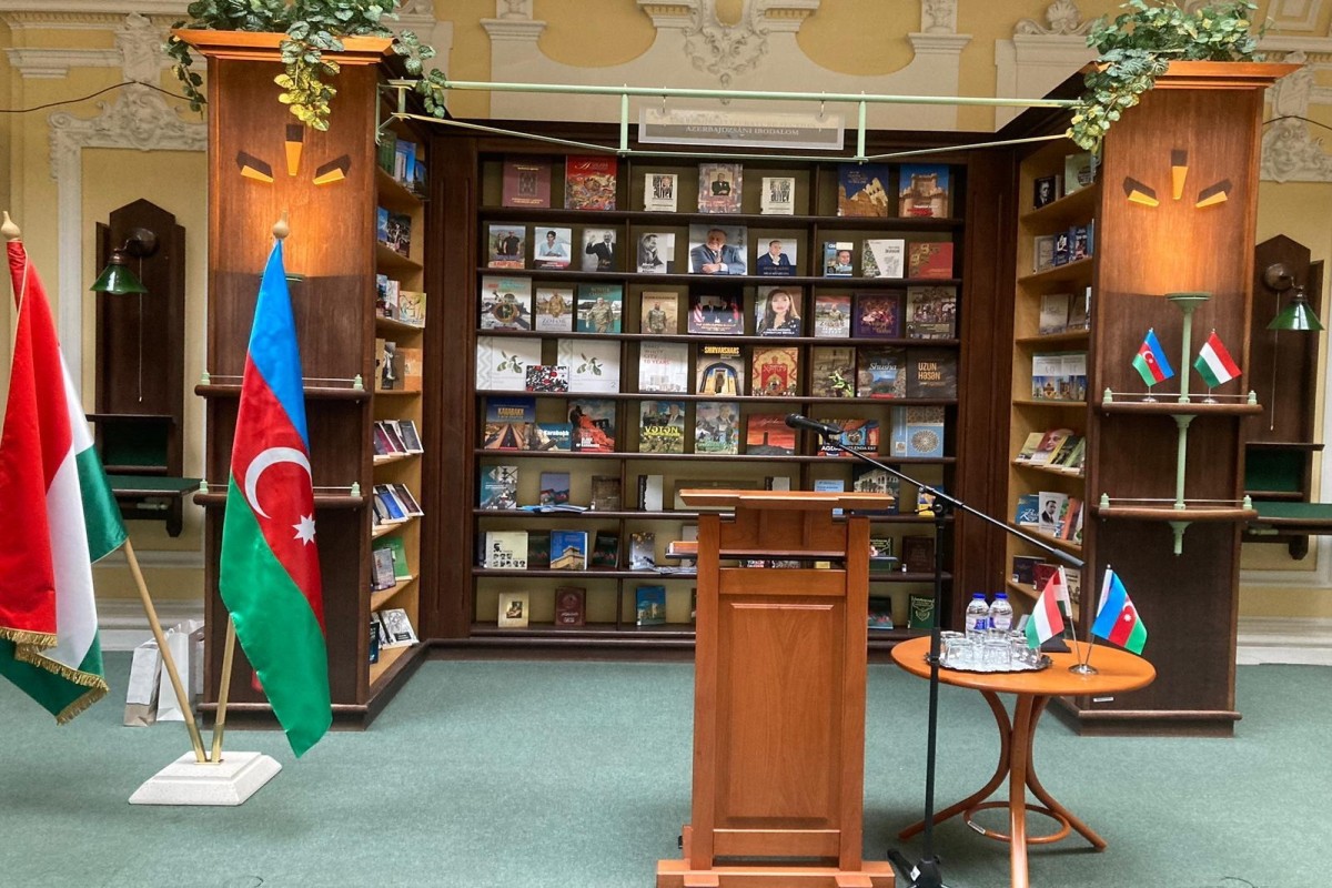 В Венгрии представили азербайджанскую литературу-ФОТО 