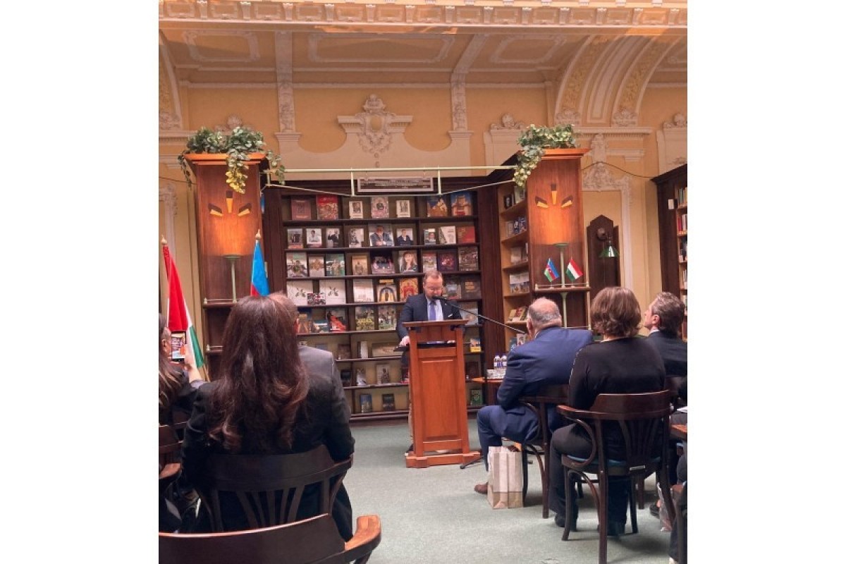 В Венгрии представили азербайджанскую литературу-ФОТО 