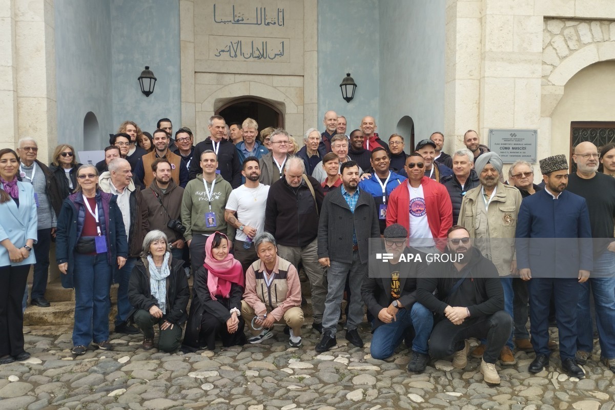 Иностранные туристы посетили Джума-мечеть и Музей хлеба в Агдаме -ФОТО -ОБНОВЛЕНО 