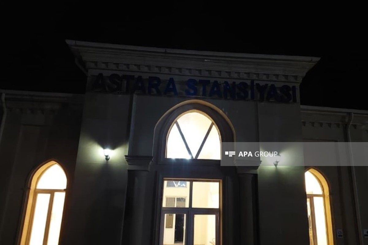 Состав с гумпомощью РФ для Ирана прибыла на станцию Астара-ФОТО 