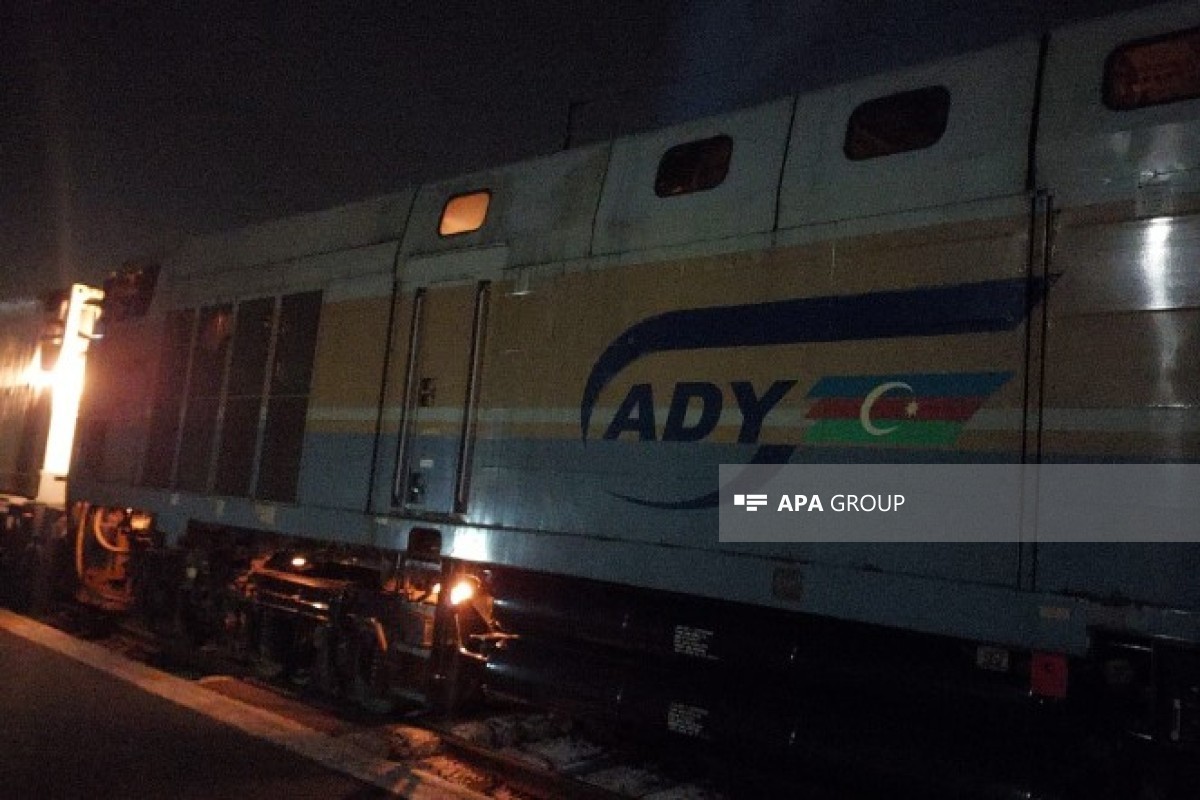 Состав с гумпомощью РФ для Ирана прибыла на станцию Астара-ФОТО 