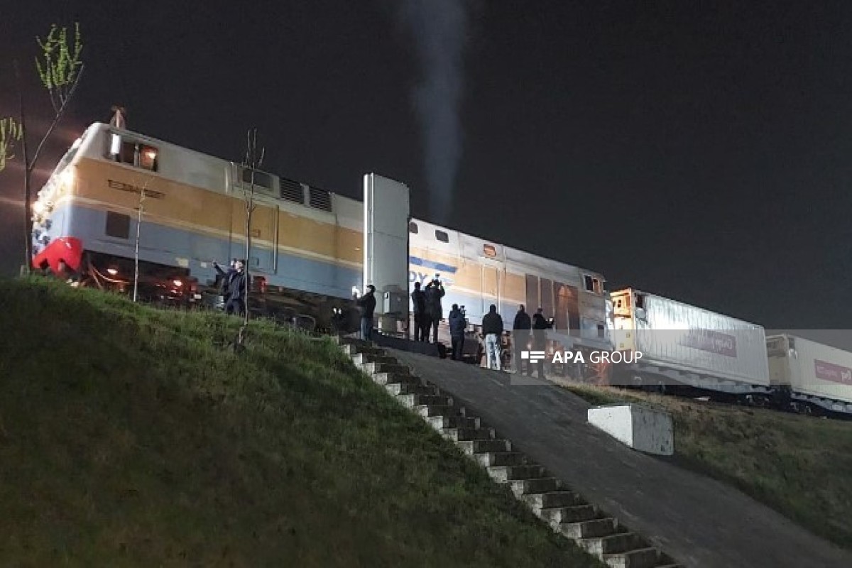 Состав с гумпомощью РФ отправлена из Астары в Иран-ФОТО -ОБНОВЛЕНО 