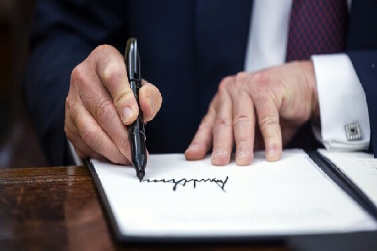 Подпись Трампа появится на долларовых банкнотах США