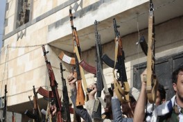 Хуситы пригрозили вступить в конфликт на Ближнем Востоке