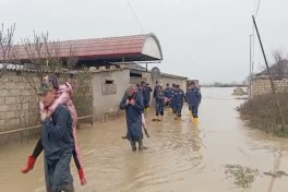 В Хачмазе из-за сильных дождей эвакуированы 22 человека