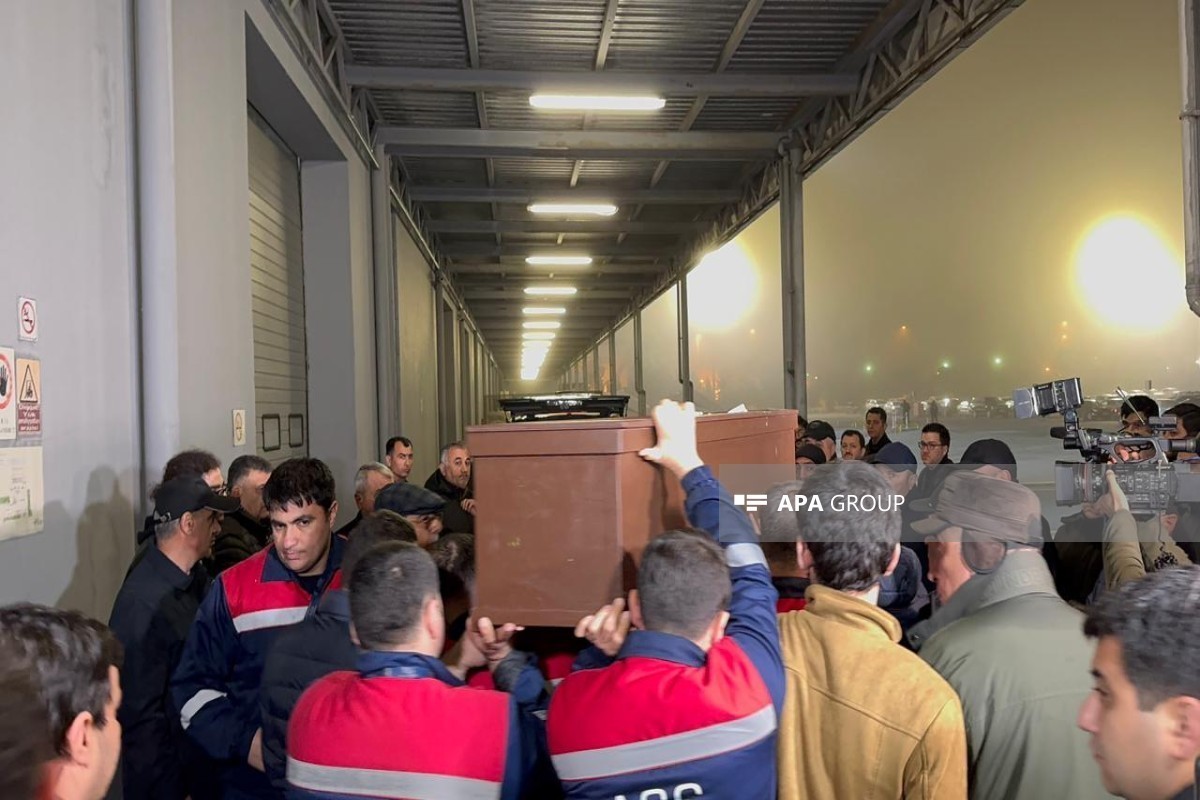 Тело народного артиста Расима Балаева доставлено из Стамбула в Баку-ФОТО 