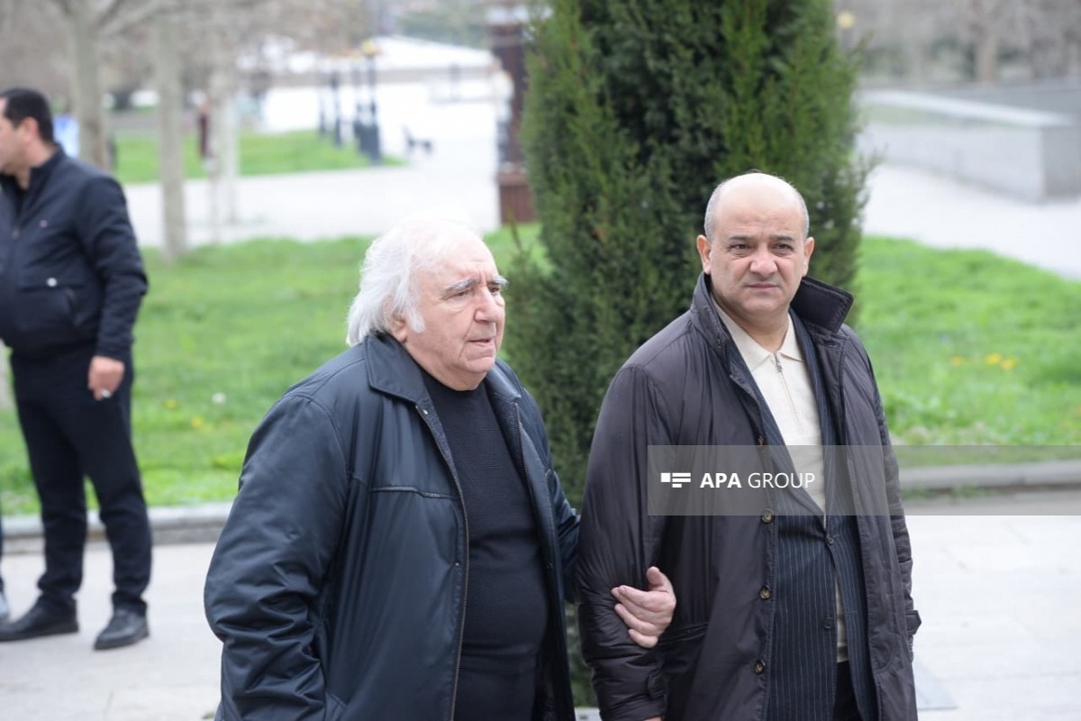 В Баку провожают в последний путь Расима Балаева-ФОТО -ВИДЕО 