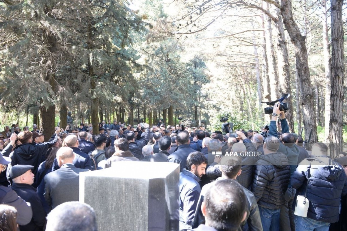 В Баку простились с народным артистом Расимом Балаевым -ФОТО -ВИДЕО -ОБНОВЛЕНО 