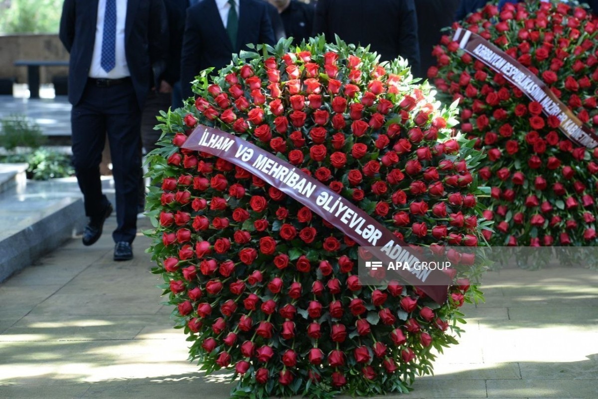 В Баку простились с народным артистом Расимом Балаевым -ФОТО -ВИДЕО -ОБНОВЛЕНО 