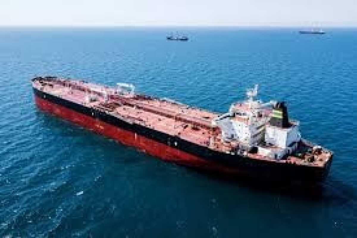 Bloomberg: Четыре танкера, перевозившие дизельное топливо в Европу, изменили маршруты