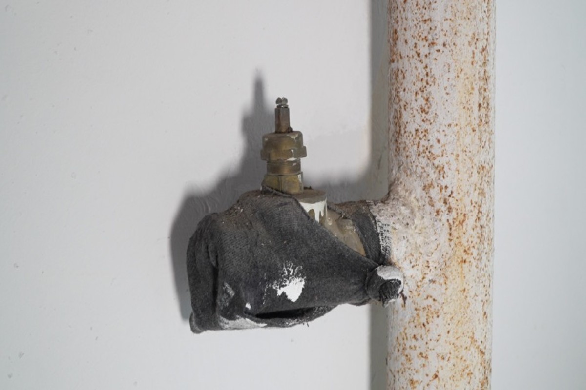 МЧС во время противопожарных учений выявили массу нарушений в жилом здании-ФОТО 