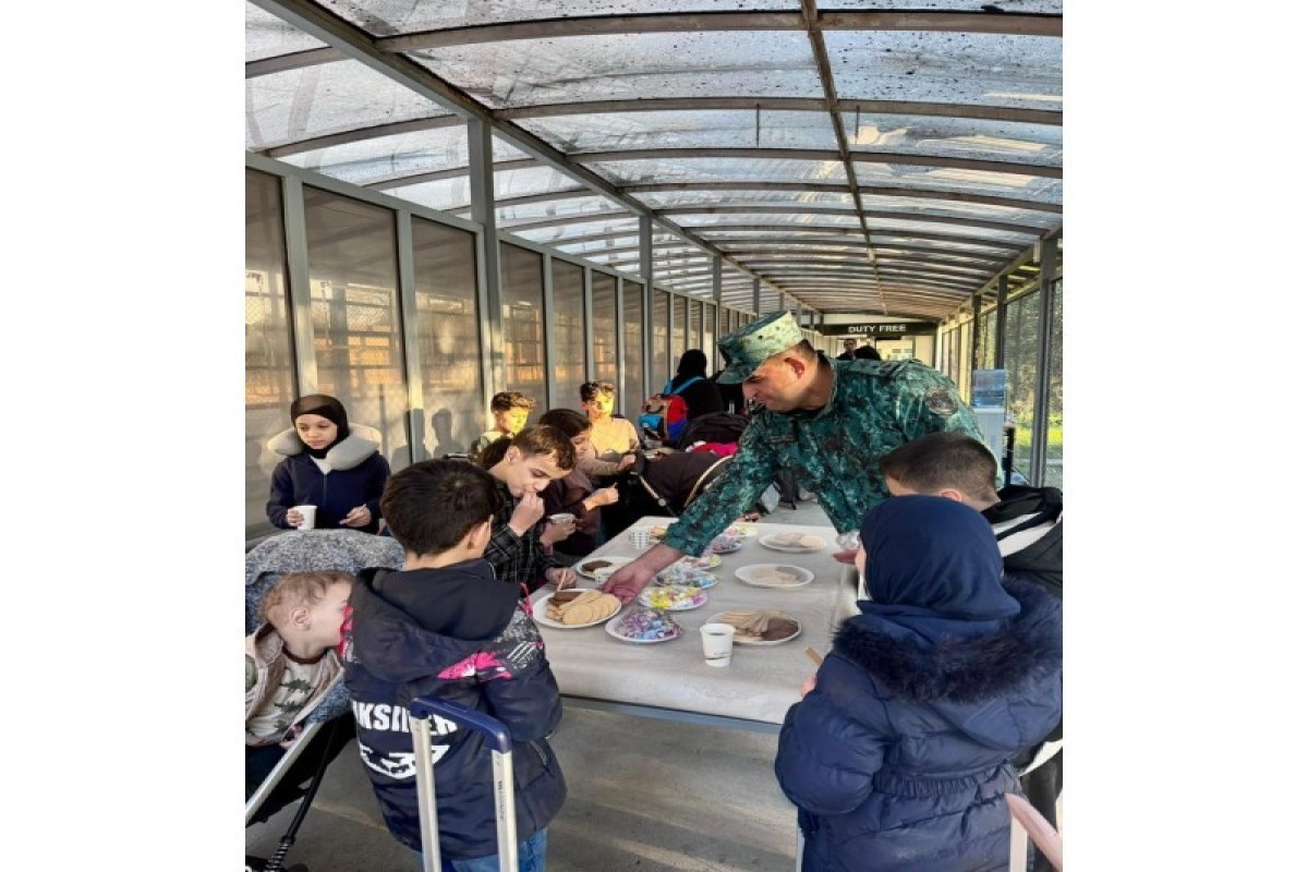 Азербайджан продолжает принимать эвакуированных из Ирана-ФОТО 