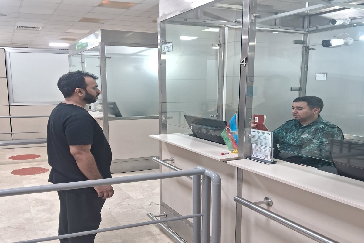 Азербайджан продолжает принимать эвакуированных из Ирана-ФОТО 