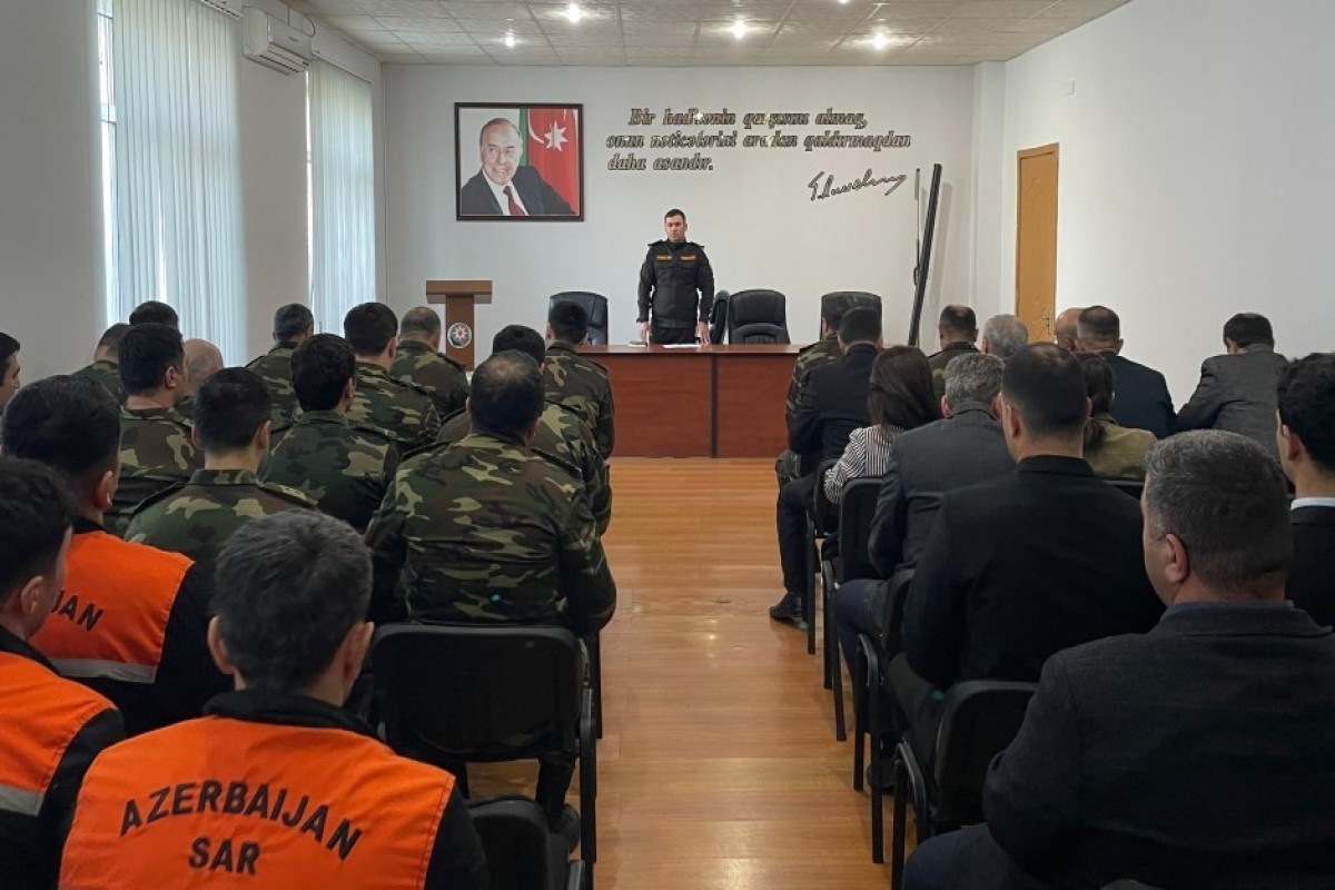 В МЧС почтили память жертв геноцида азербайджанцев-ФОТО 