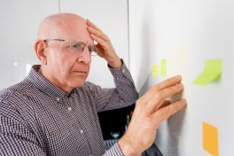 Депрессия повышает риск деменции более чем в два раза