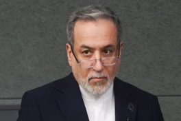 Тегеран назвал ложными сообщения о переговорах Ирана и США 