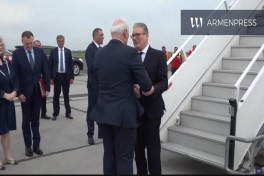 Премьер-министр Великобритании совершил визит в Армению