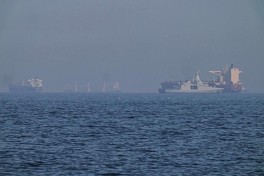 Axios: военным США дали право наносить удары по катерам КСИР
