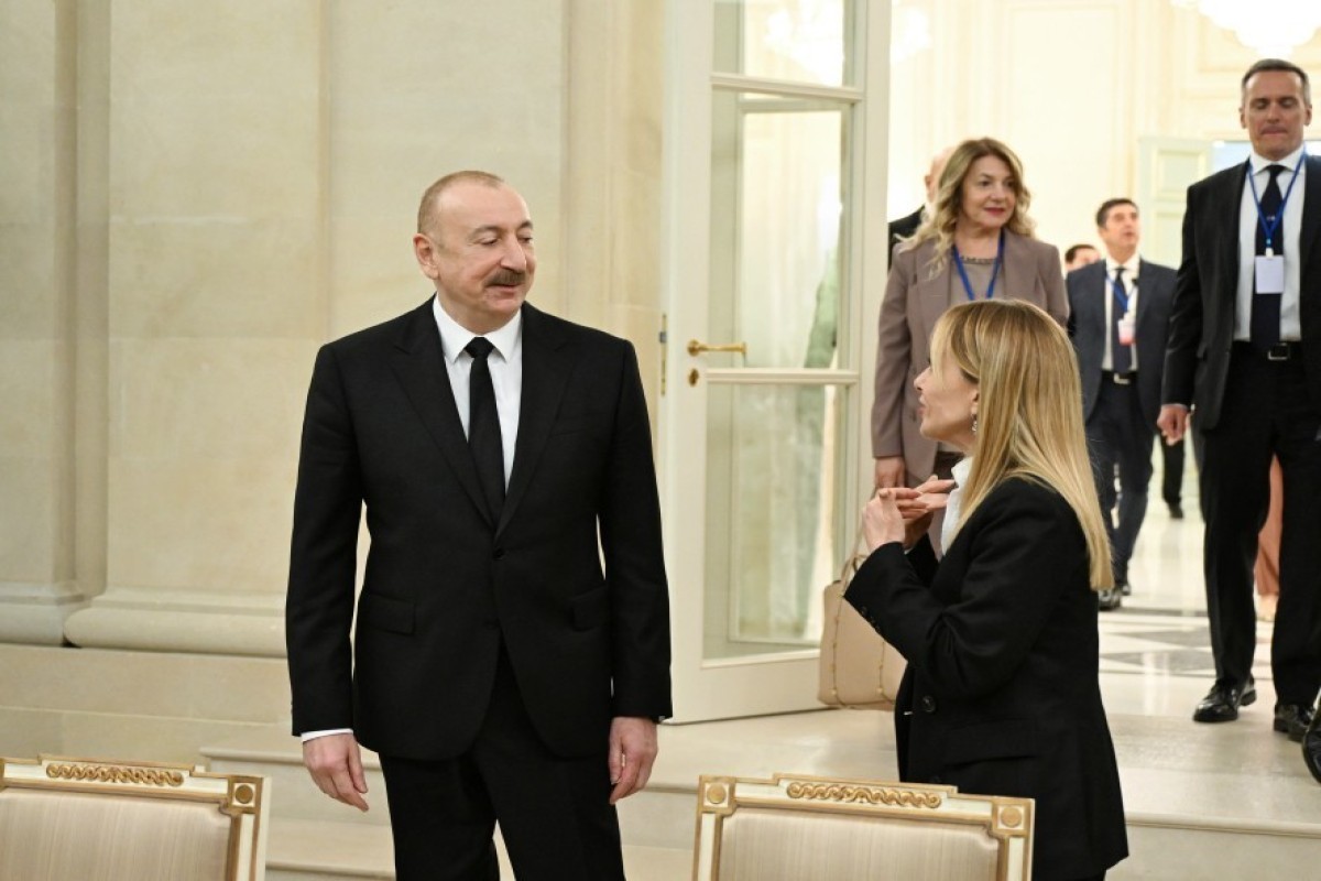 От имени Президента Ильхама Алиева дан рабочий ужин в честь Председателя Совета министров Италии