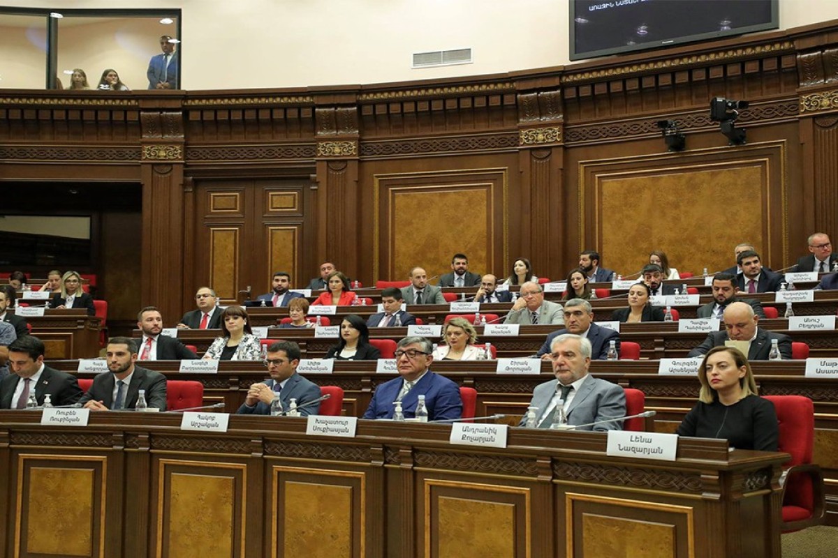 В Армении запретили родственникам чиновников участвовать в госзакупках