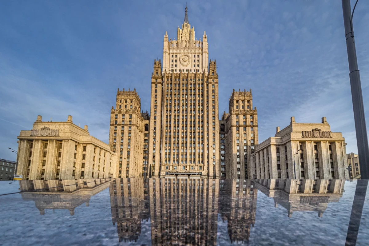 МИД РФ вызвал посла Армении из-за предоставления "трибуны" Зеленскому