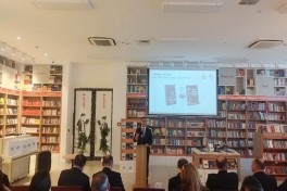 bp представила в Азербайджане книги об ИИ, открытой науке и чистой энергетике