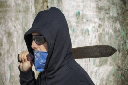 В Мексике вооруженные мачете жители попытались линчевать мэра