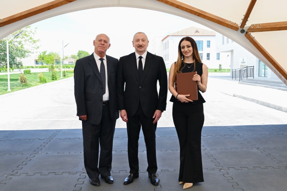 Ильхам Алиев и Мехрибан Алиева посетили Джебраил-ФОТО -ОБНОВЛЕНО 