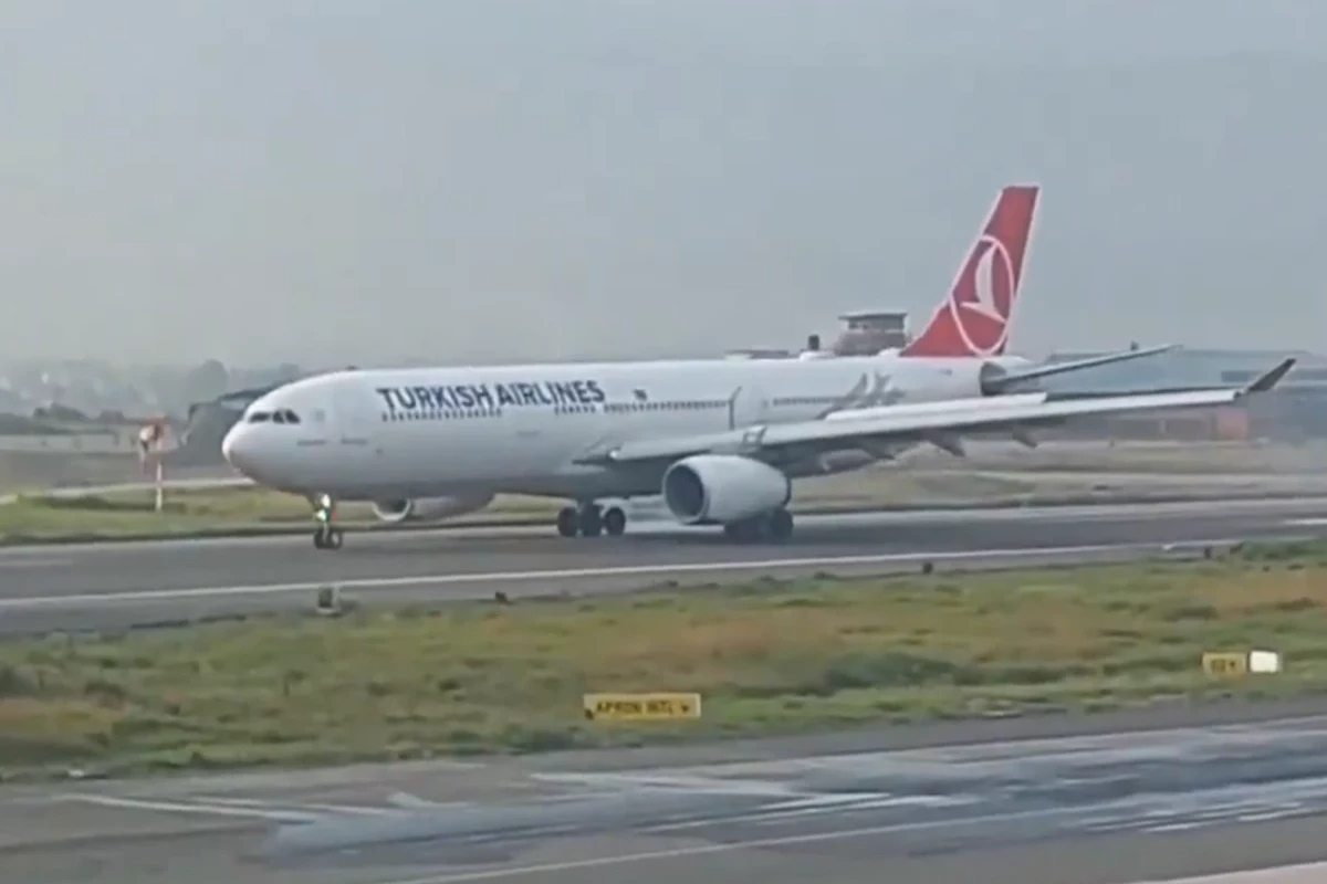 В Непале при посадке загорелся самолет Turkish Airlines