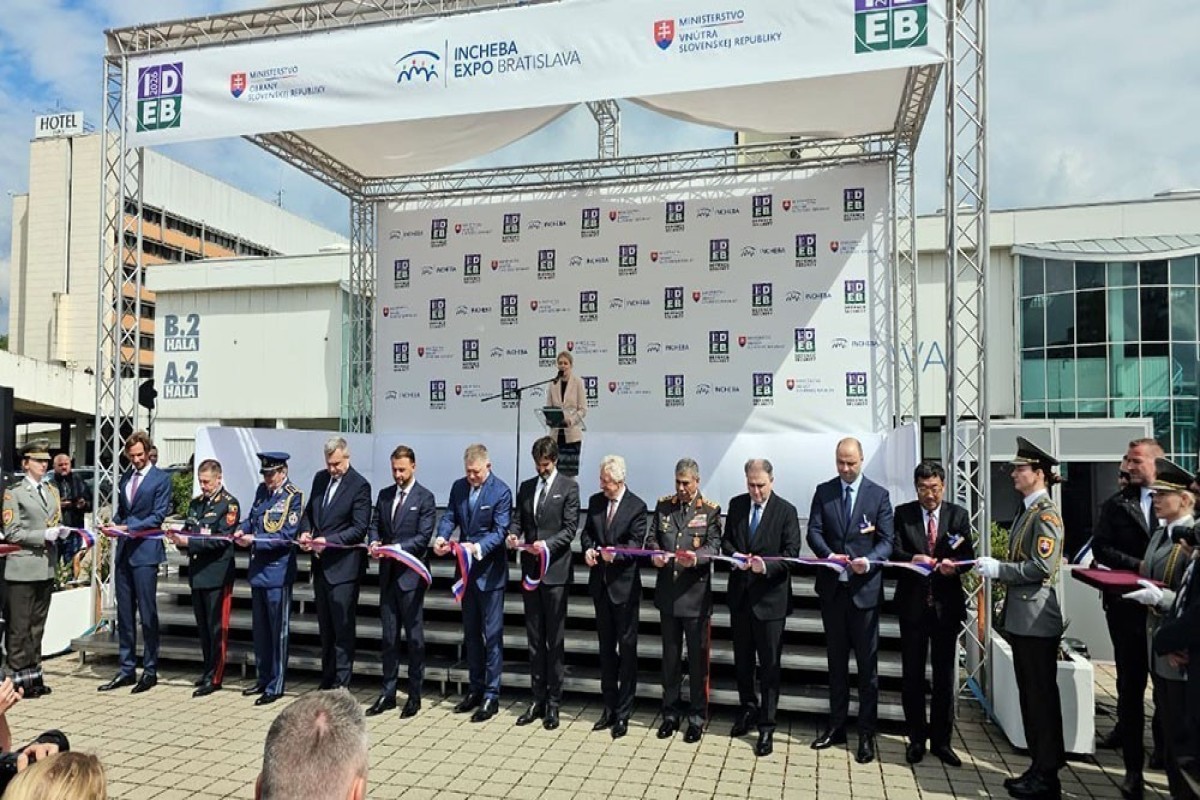 Закир Гасанов принял участие в международной оборонной выставке IDEB-ФОТО 