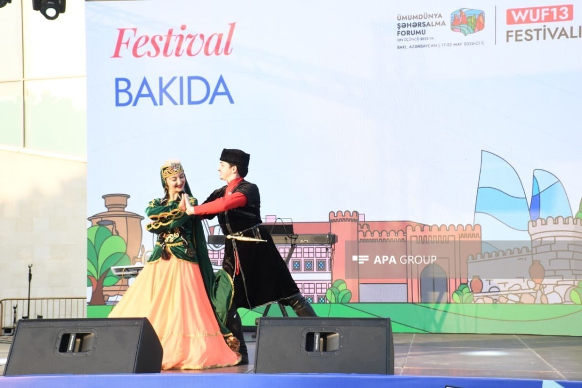На Бакинском бульваре прошла общественная программа WUF13-ФОТО 