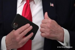 Fox News: делегация США отправилась в Китай без личных гаджетов