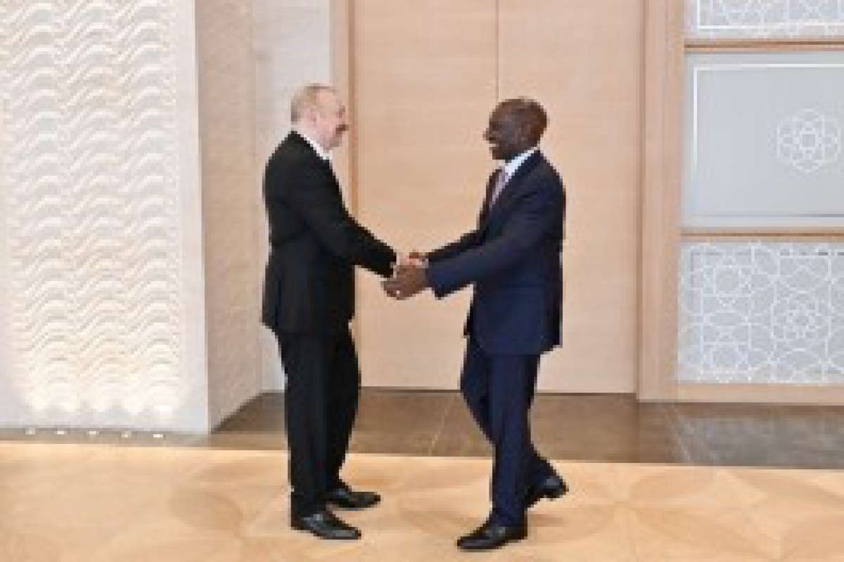 Президент Ильхам Алиев встретился с делегацией во главе с Президентом Кении-ФОТО 