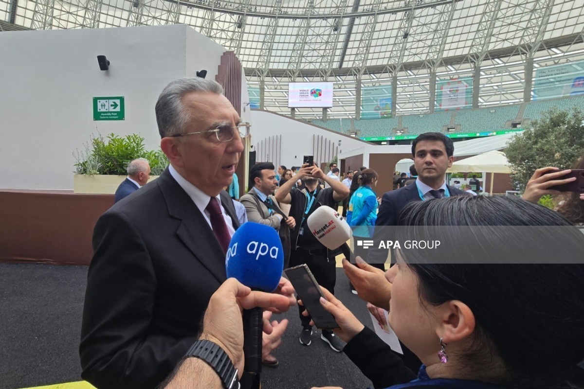 Глава Исполнительной власти Баку: на месте аварийных домов появятся парки