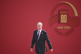 Германия будет следить за поездкой Путина в Китай