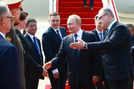 Путин прибыл с визитом в Китай